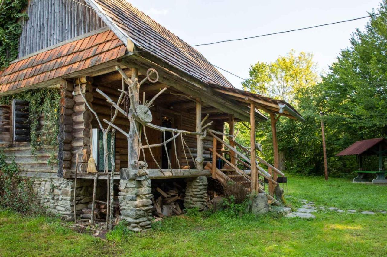 Villa Хатина Біля Потока à Lumshory Extérieur photo